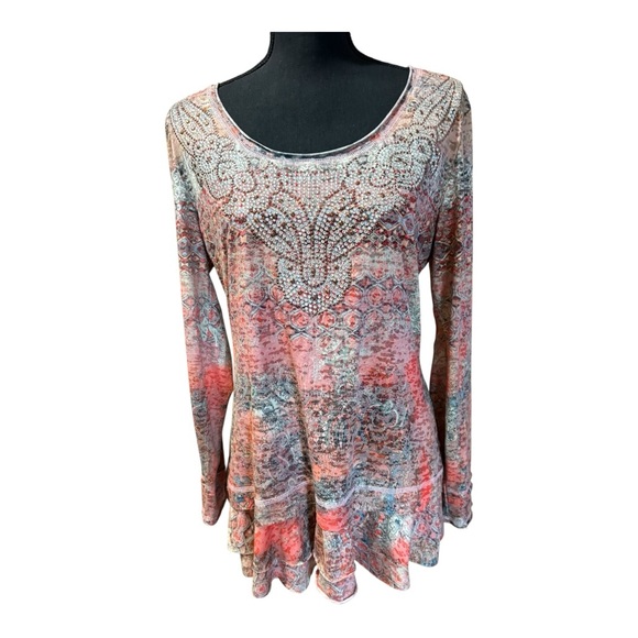 Tops - V Cristina long-sleeved top featuring a ruffled hem and embellished details